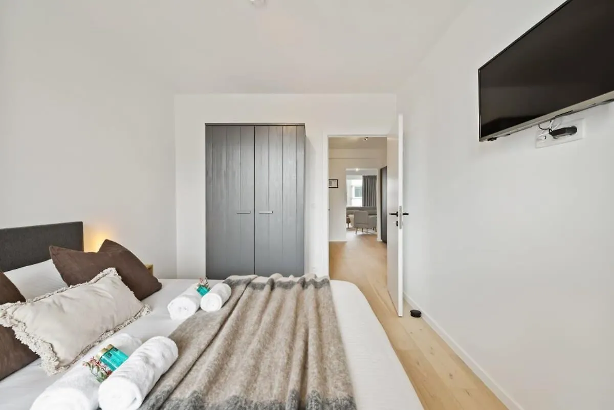 Huswell - Renovated Apartment In The Heart Of Oostende