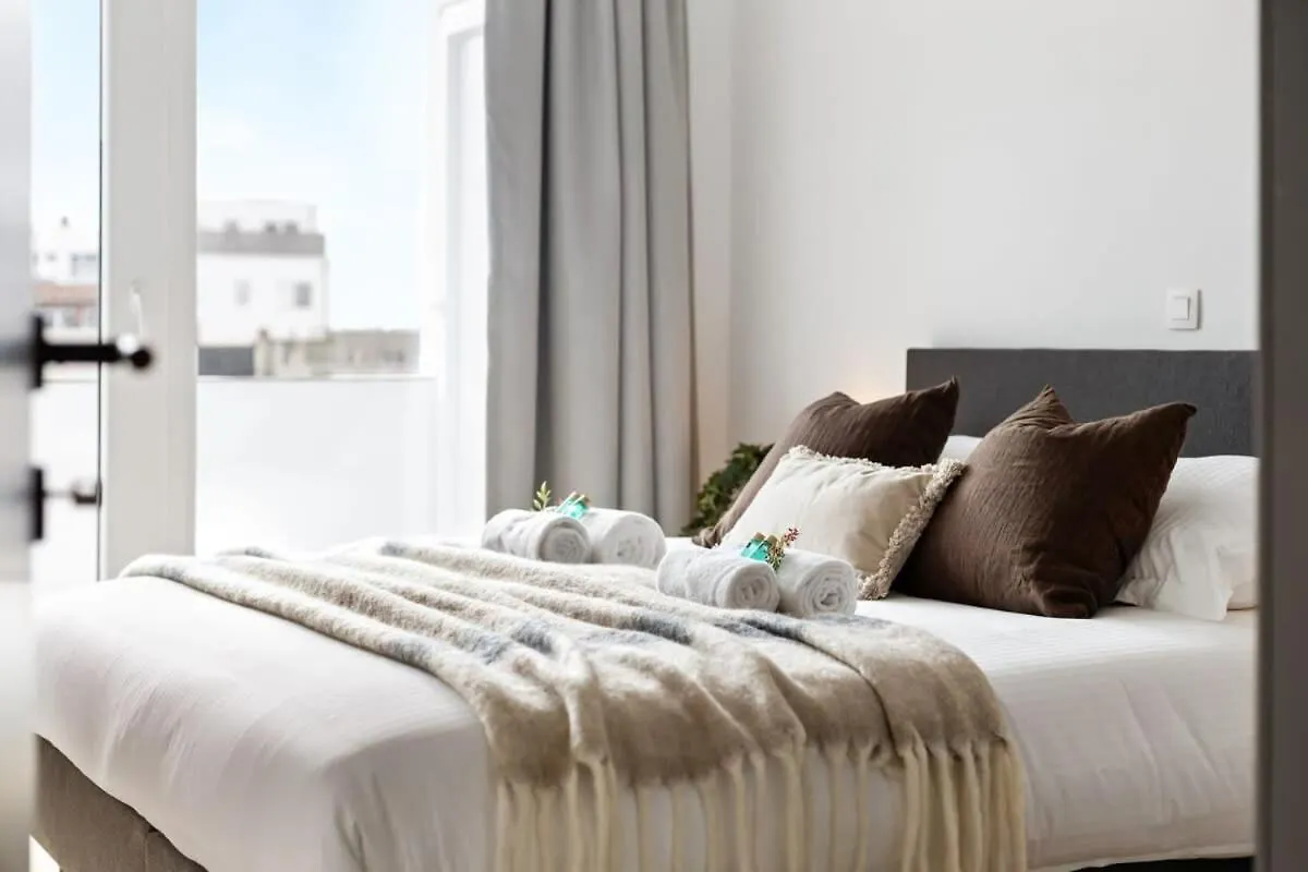 Huswell - Renovated Apartment In The Heart Of Oostende 0*,